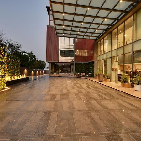 The Fern Residency, Gandhinagar Hotel Bagian luar foto