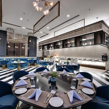 The Fern Residency, Gandhinagar Hotel Bagian luar foto