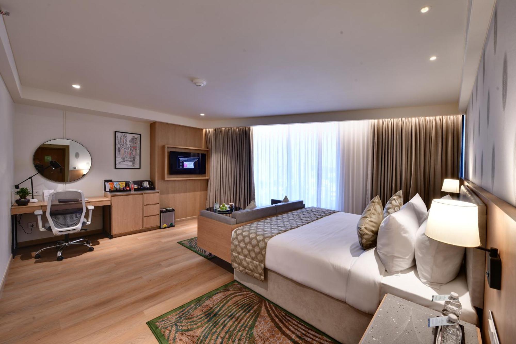 The Fern Residency, Gandhinagar Hotel Bagian luar foto